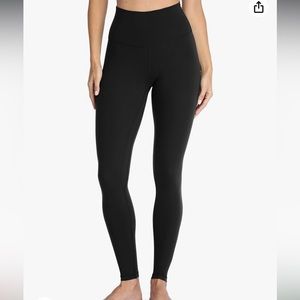 Black high waisted leggings. Buttery soft. Worn once. Great condition. Size M.